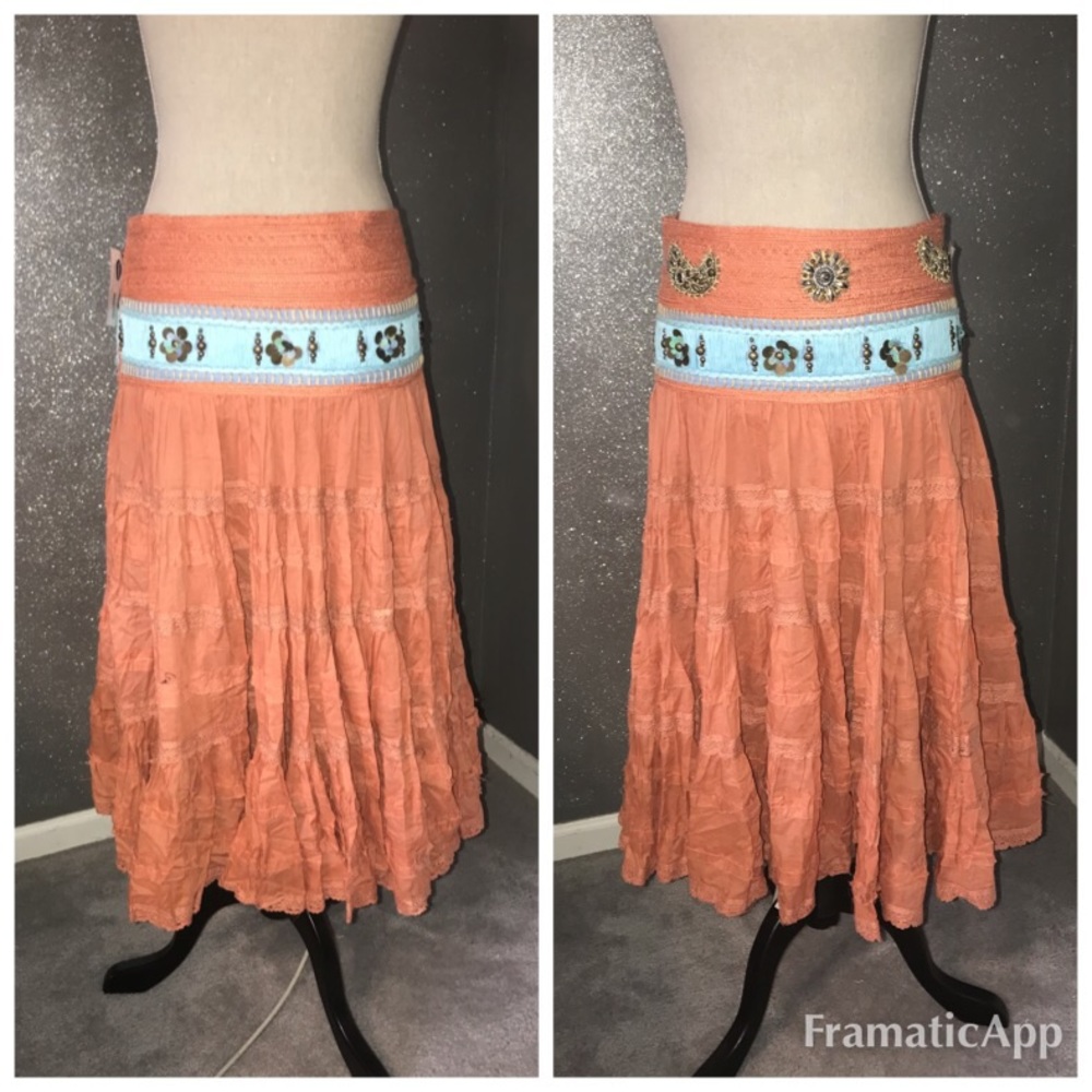 Vintage Spy zone exchange embellished long skirt